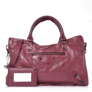 Balenciaga Agneau Classic City Bag